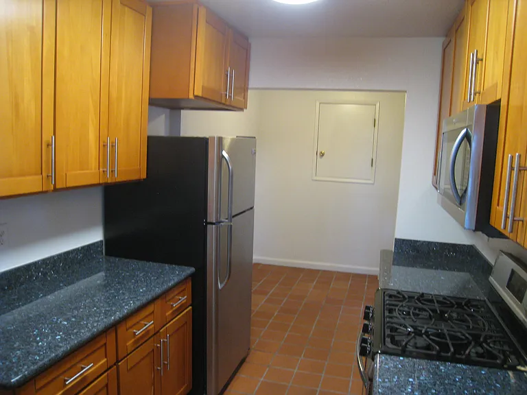 22628 Valley View Dr #A — Photo 13