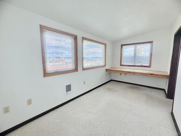 219 Vawter St #A — Photo 13