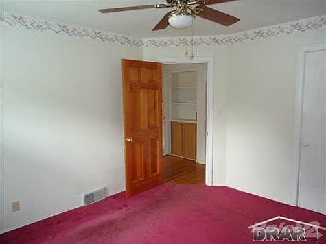 3rd image of 1409 Michigan Blvd