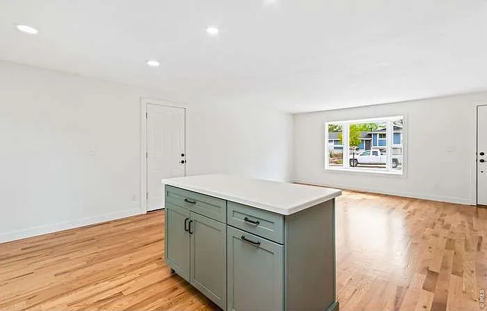 503 Honey Locust Dr — Photo 9