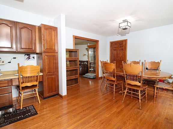 5th image of 13164 W Hart St