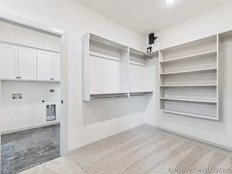 2325 E 134th Cir — Photo 52
