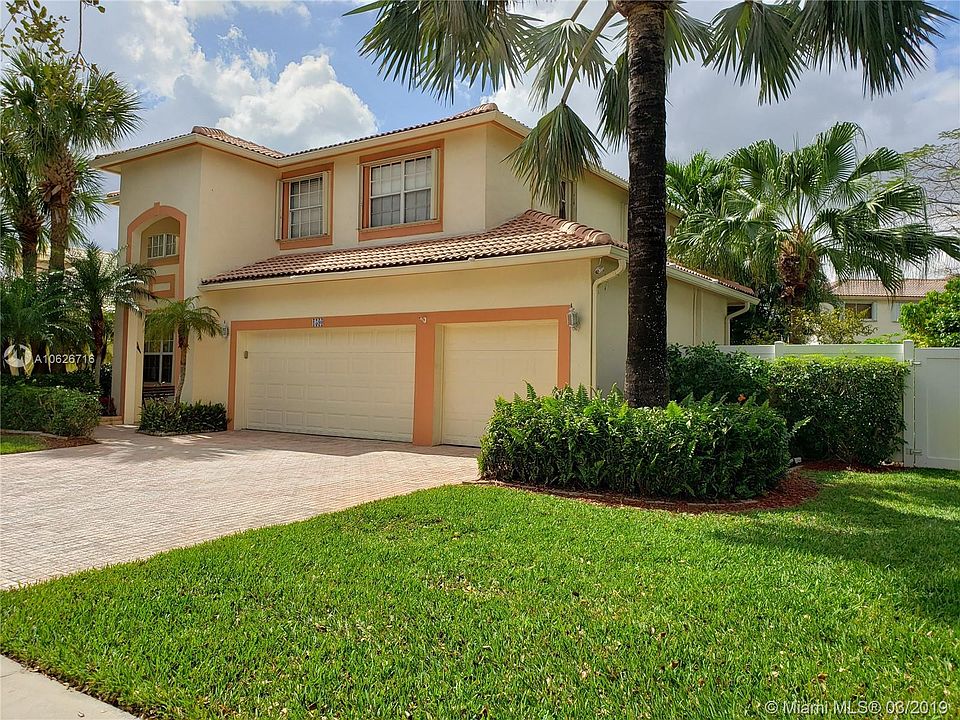 1st image of 1590 NW 170th Ave
