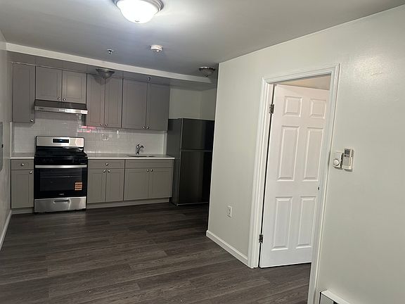 3rd image of 2700 Summit Ave APT 101