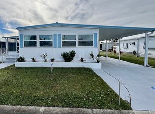 2755 Deerfield Dr, North Fort Myers, FL 33917