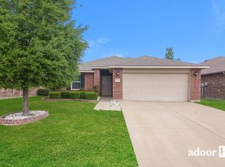 807 Cliffmere Dr, Arlington, TX 76002