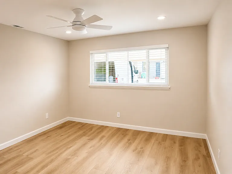6119 Stanley Ave — Photo 7
