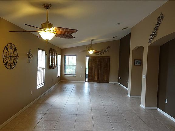 5th image of 197 Acadia Dr