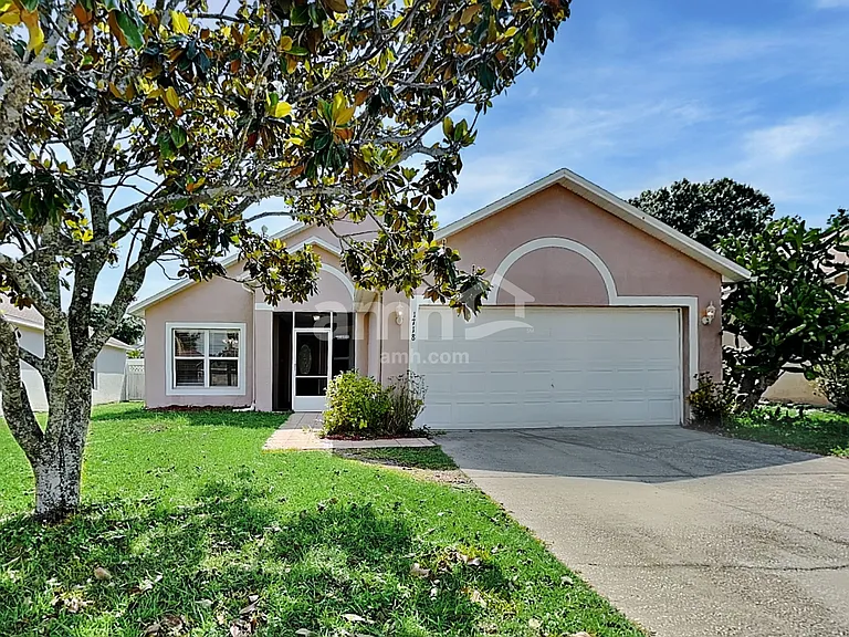 1718 Westminster Trl — Photo 1