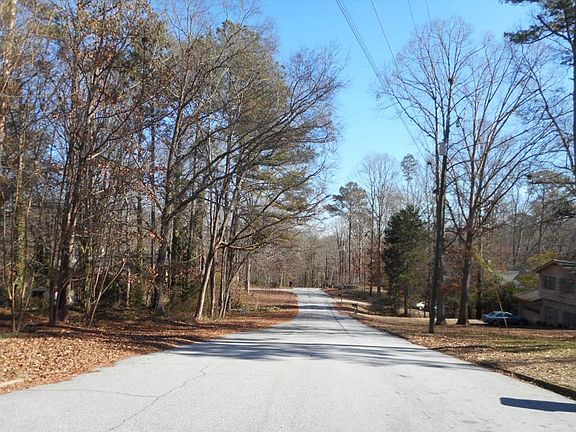 4th image of 1221 Pine Knoll Ln NE