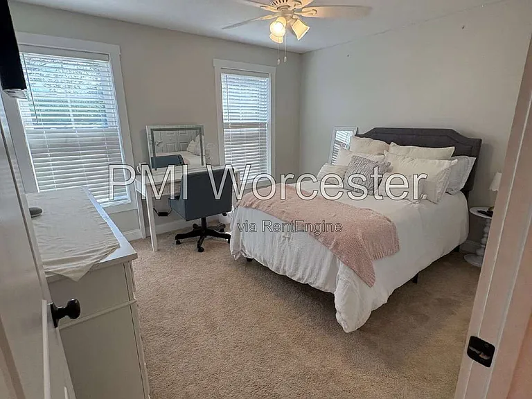 18 Lake Ave — Photo 15