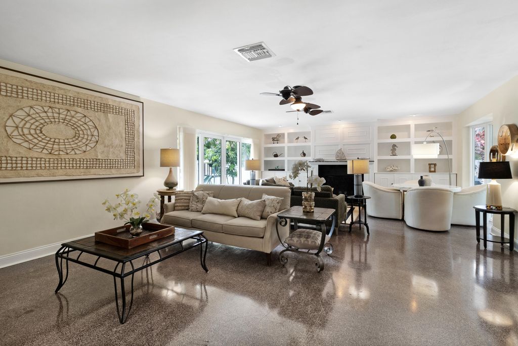 3240 Lakeview Drive, photo 6