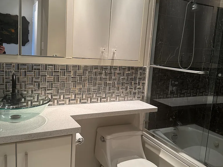 3559 Eglinton Ave W #1601 — Photo 6