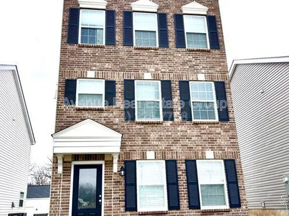 5571 Walden Ridge Dr, Saint Louis, MO 63128
