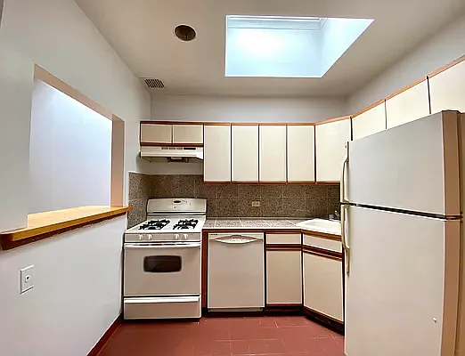 Rented by Corcoran | media 6