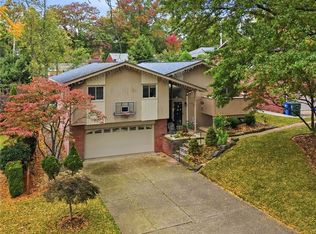 203 Beall Dr, Pittsburgh, PA 15236