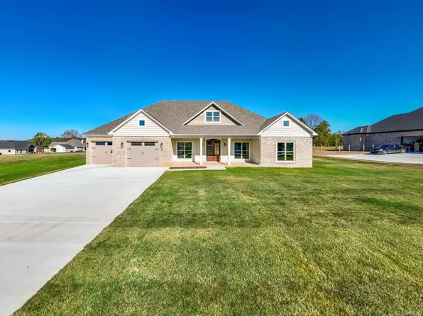 17 Republican Loop, Greenbrier, AR 72058