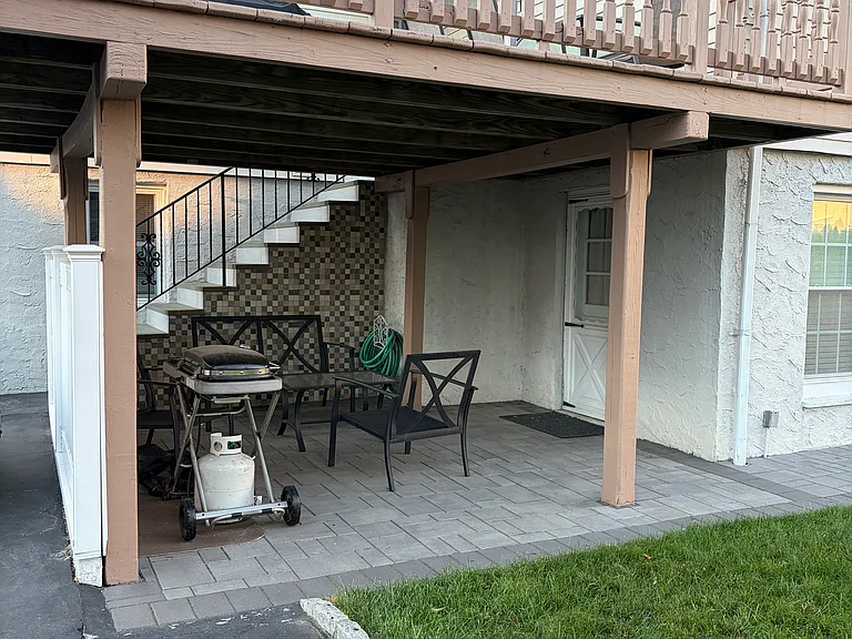 330 Jefferson Ave #2 — Photo 11