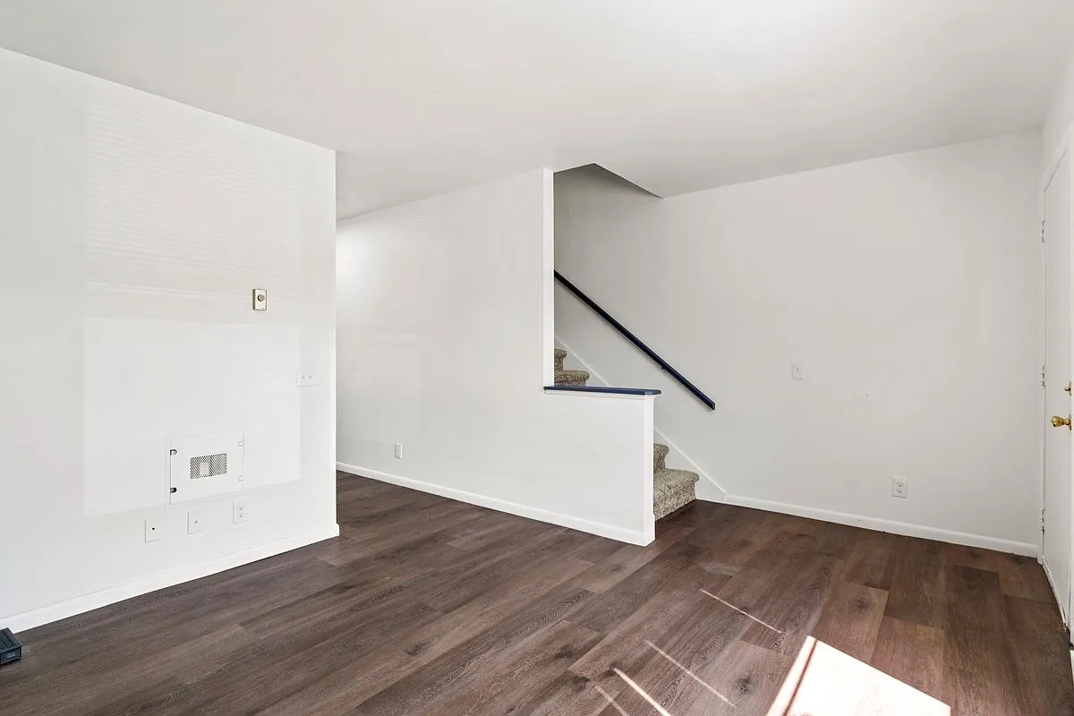 Meadows of Geneseo - Student Housing — Photo 2