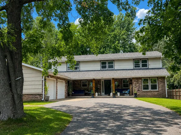 6836-6838 Enge Dr., 6836-6838 Enge Dr, West Bend, WI 53090