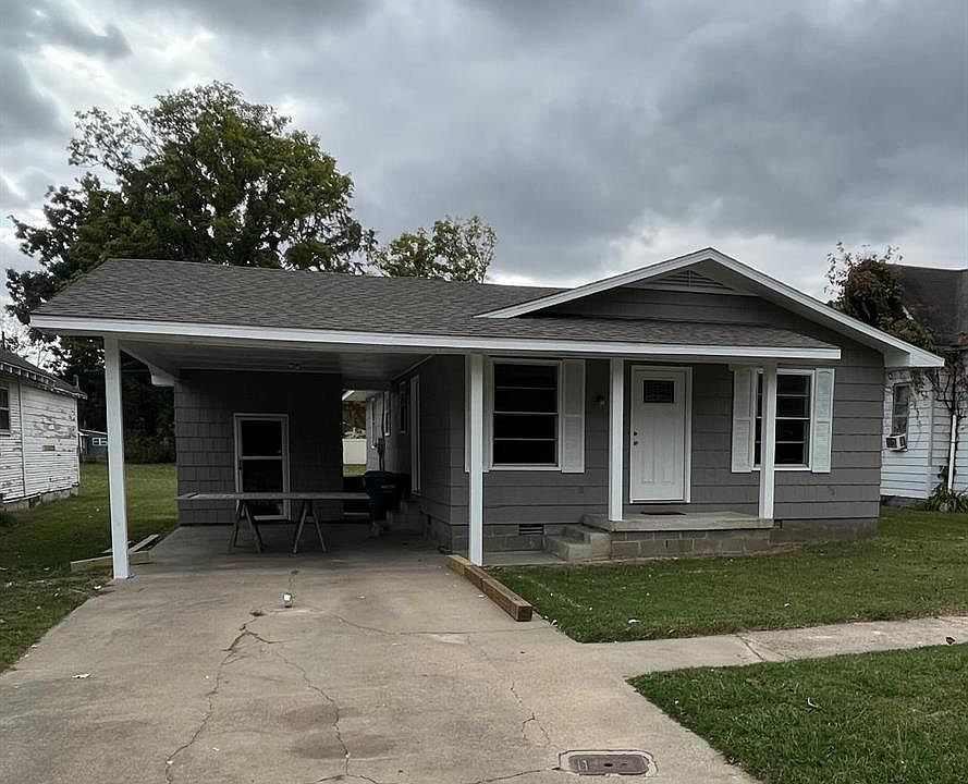 206 E 5th St, Caruthersville, MO 63830 MLS 23062078 Zillow