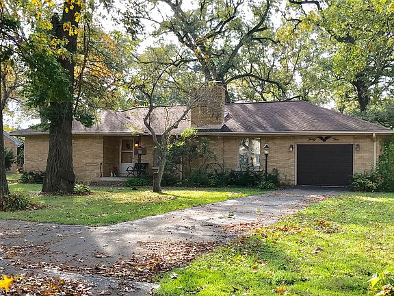 2nd image of 35 Oakwood Dr
