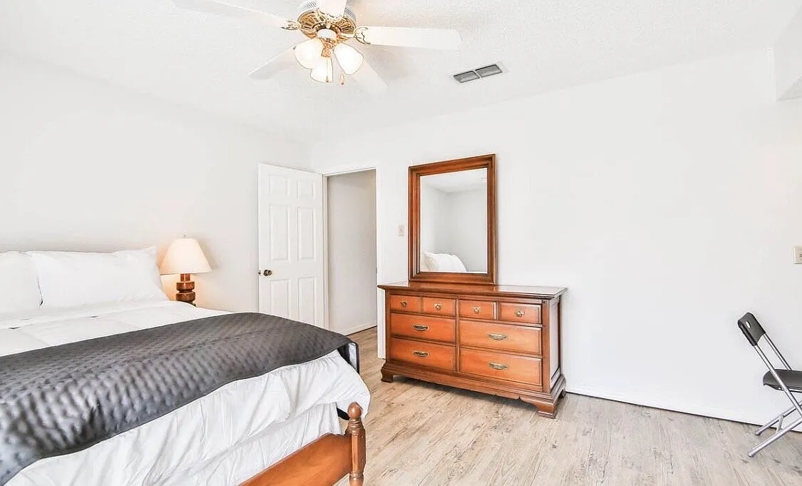 4 bed, 3.0 bath, 2654 sqft, $3,300 — Photo 4