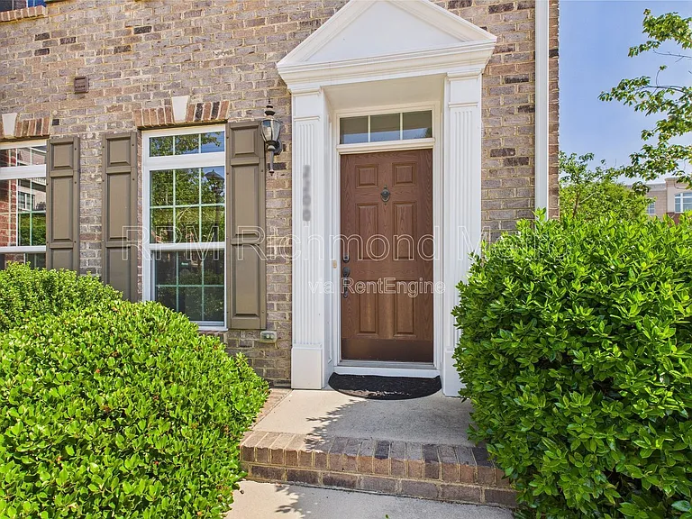 2200 Liesfeld Pkwy — Photo 4