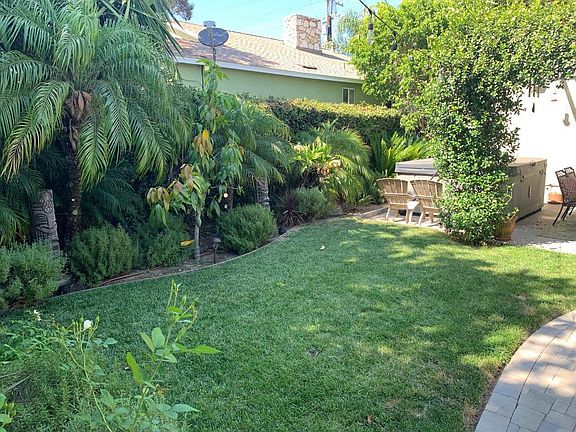 3rd image of 8819 Canterbury Ave