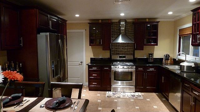 Large Kitchen