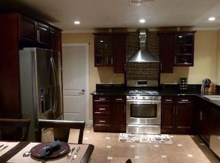 230 S Cooper St, Santa Ana, CA 92704