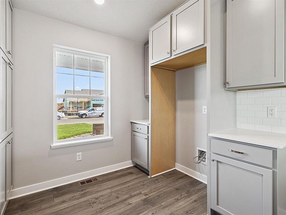 7th image of this home