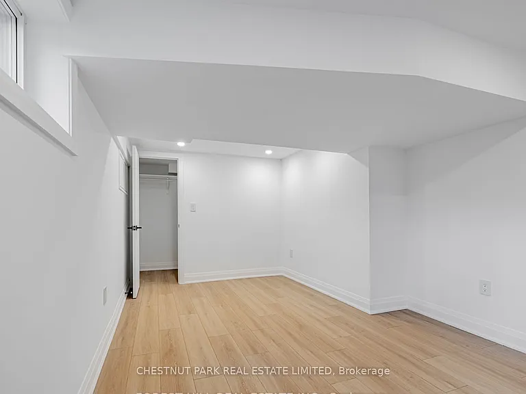 562 Deloraine Ave — Photo 14