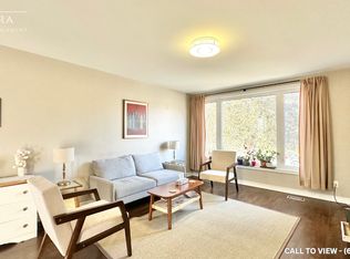299 Banff Ave #2, Oshawa, ON L1J1L7