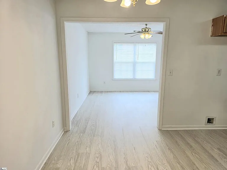 617 Golden Springs Ln — Photo 6