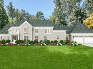 15 Piping Rock Way, New Rochelle, NY 10804