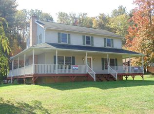 17 Setter Ln, Pottsville, PA 17901