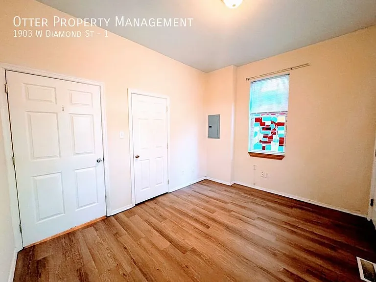 1903 W Diamond St #1 — Photo 24