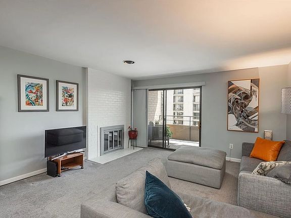 3rd image of 800 N Pearl St #707L