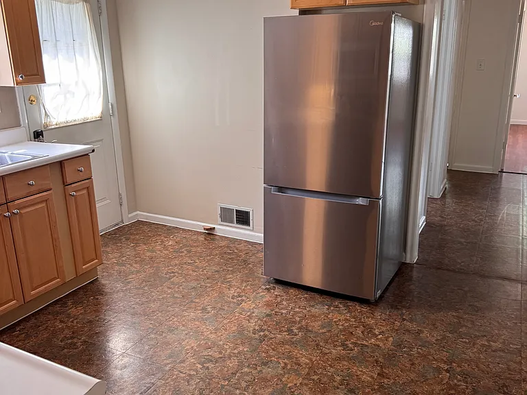 2383 E 2100 S — Photo 7
