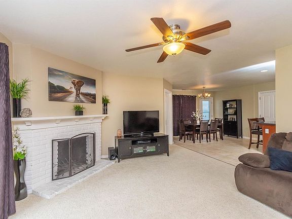 3rd image of 3646 Milton Way