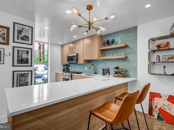 1410 Mason St, Baltimore, MD 21217
