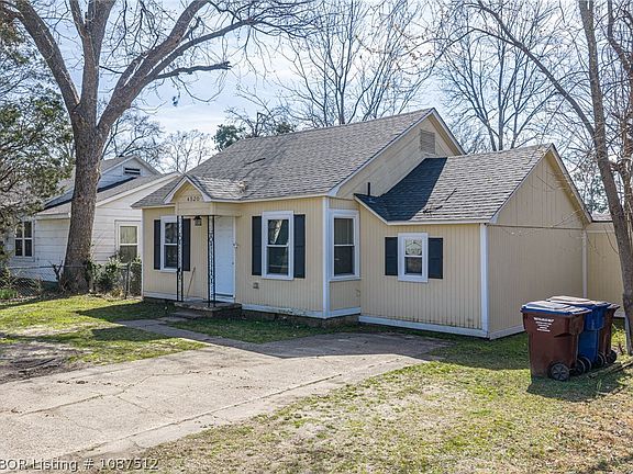 3rd image of 4520 Spradling Ave