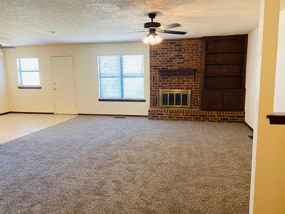 4th image of 1055 Dover Mansion