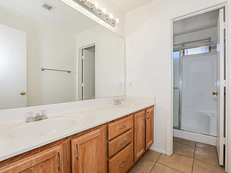 919 W Juanita Ave — Photo 16