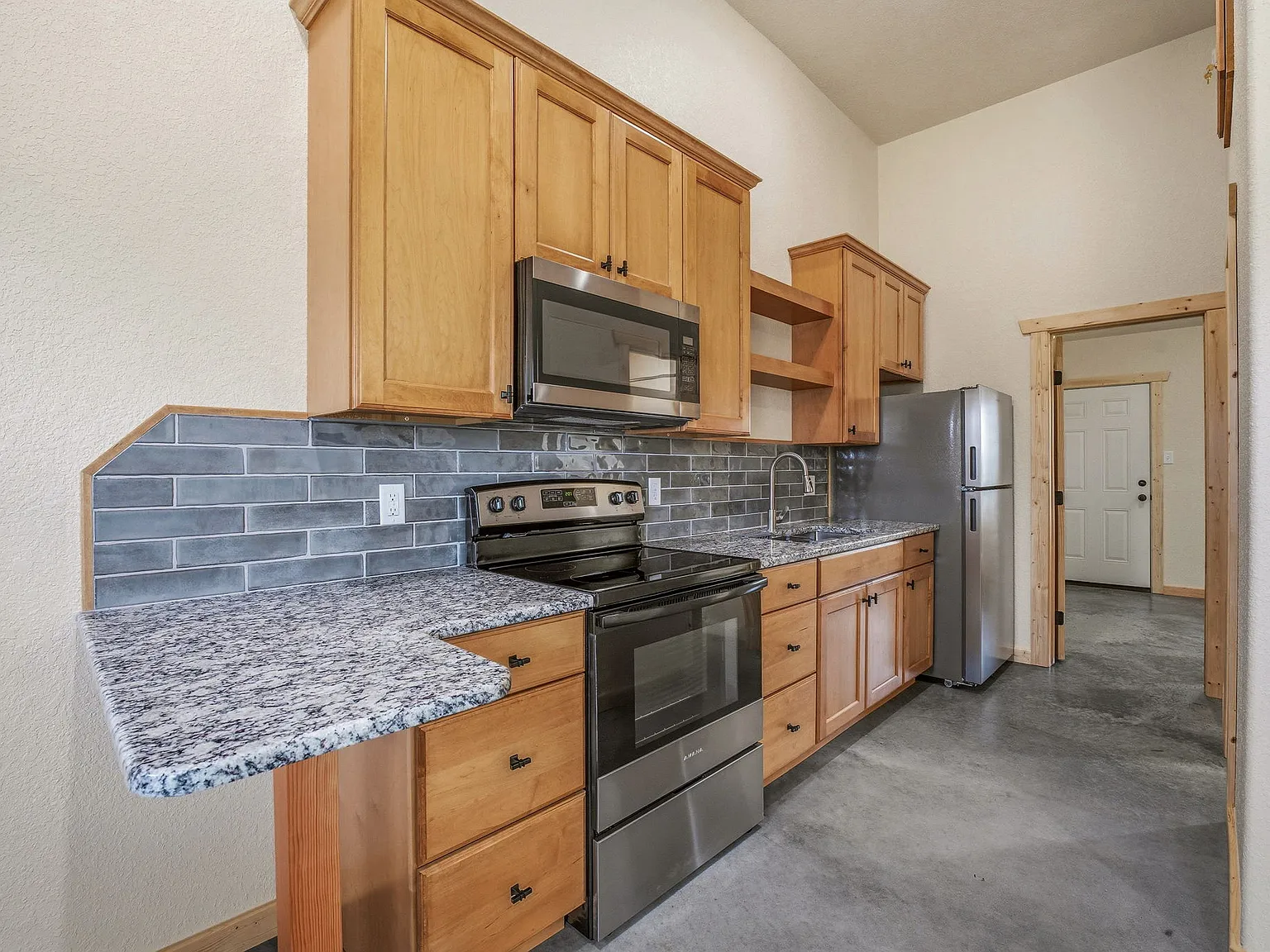 1 bed, 480 sqft, $1,100 — Photo 3