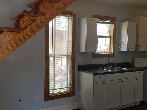 3rd image of 6229A Waldo Dr #A