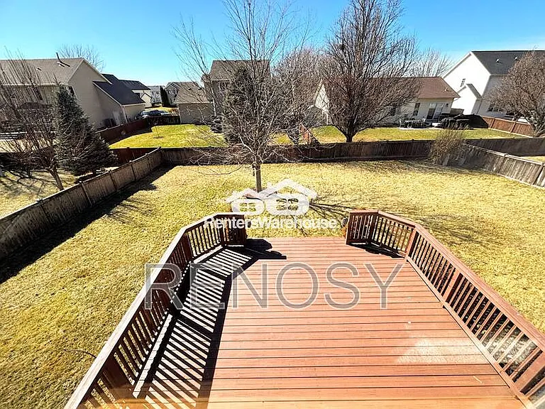 330 NE Cardinal Ln — Photo 26