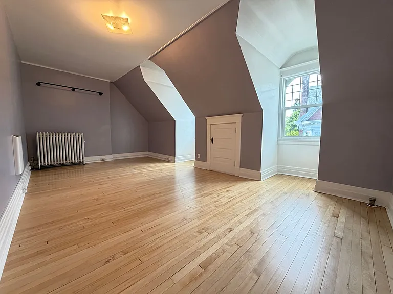 2307 E Superior St #3 — Photo 13