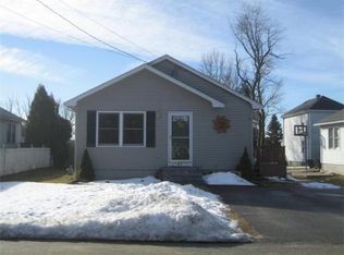 55 Guillotte St, Acushnet, MA 02743